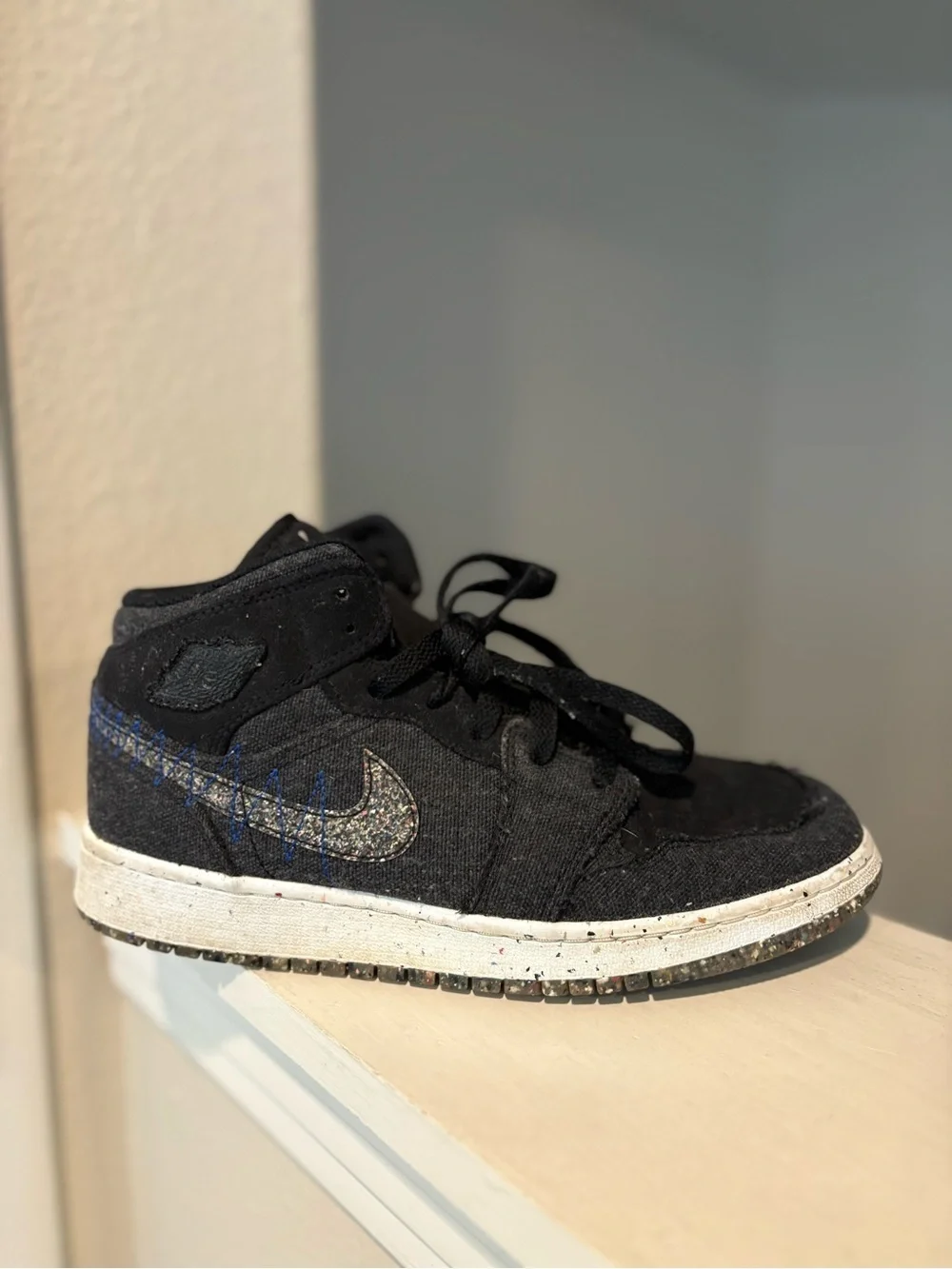 Nike Air Jordan 1 Mid SE GS Crater Black Racer Blue White DM4334 001 Sz 6.5Y